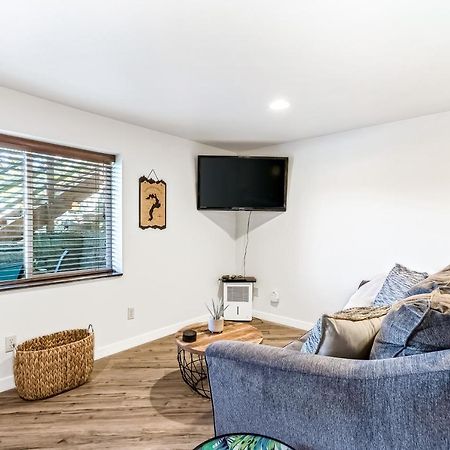 Driftwood Waterfront Gem Apartment Sandpoint Luaran gambar