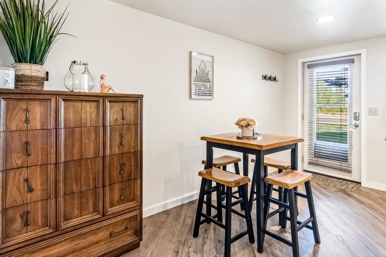 Driftwood Waterfront Gem Apartment Sandpoint Luaran gambar