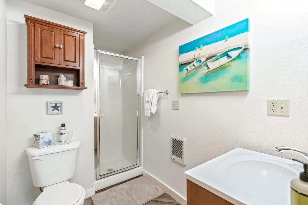Driftwood Waterfront Gem Apartment Sandpoint Luaran gambar