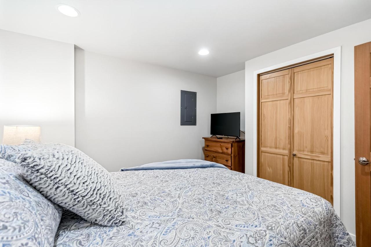 Driftwood Waterfront Gem Apartment Sandpoint Luaran gambar